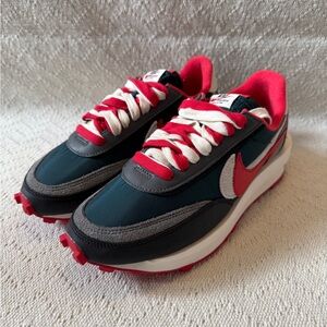 Nike LDWAFFLE / SU
